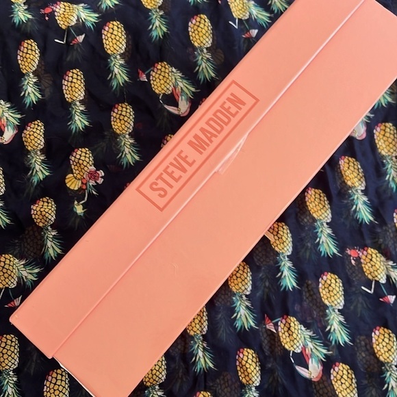 Brand New Steve Madden 2-Piece Set Mini & Micro Crossbody Purse Clear Coral - Picture 7 of 14